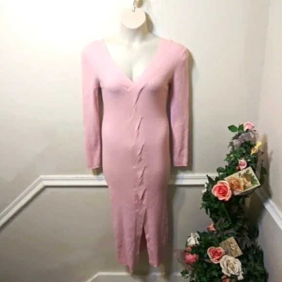 REVOLVE One Grey Day Isla Sexy Soft Pink Cotton/Cashmere Blend Sweater Dress - Picture 4 of 11